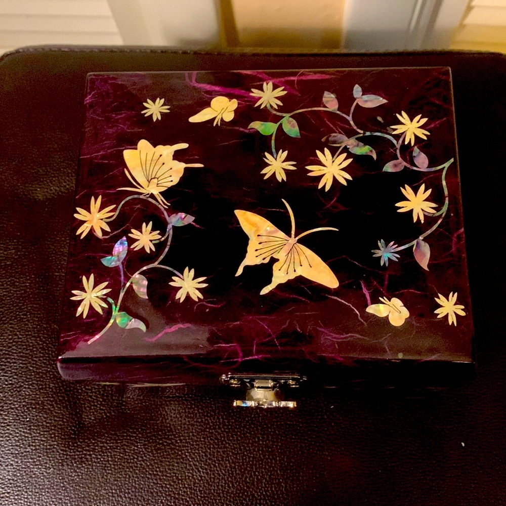 Musical Jewelry Box